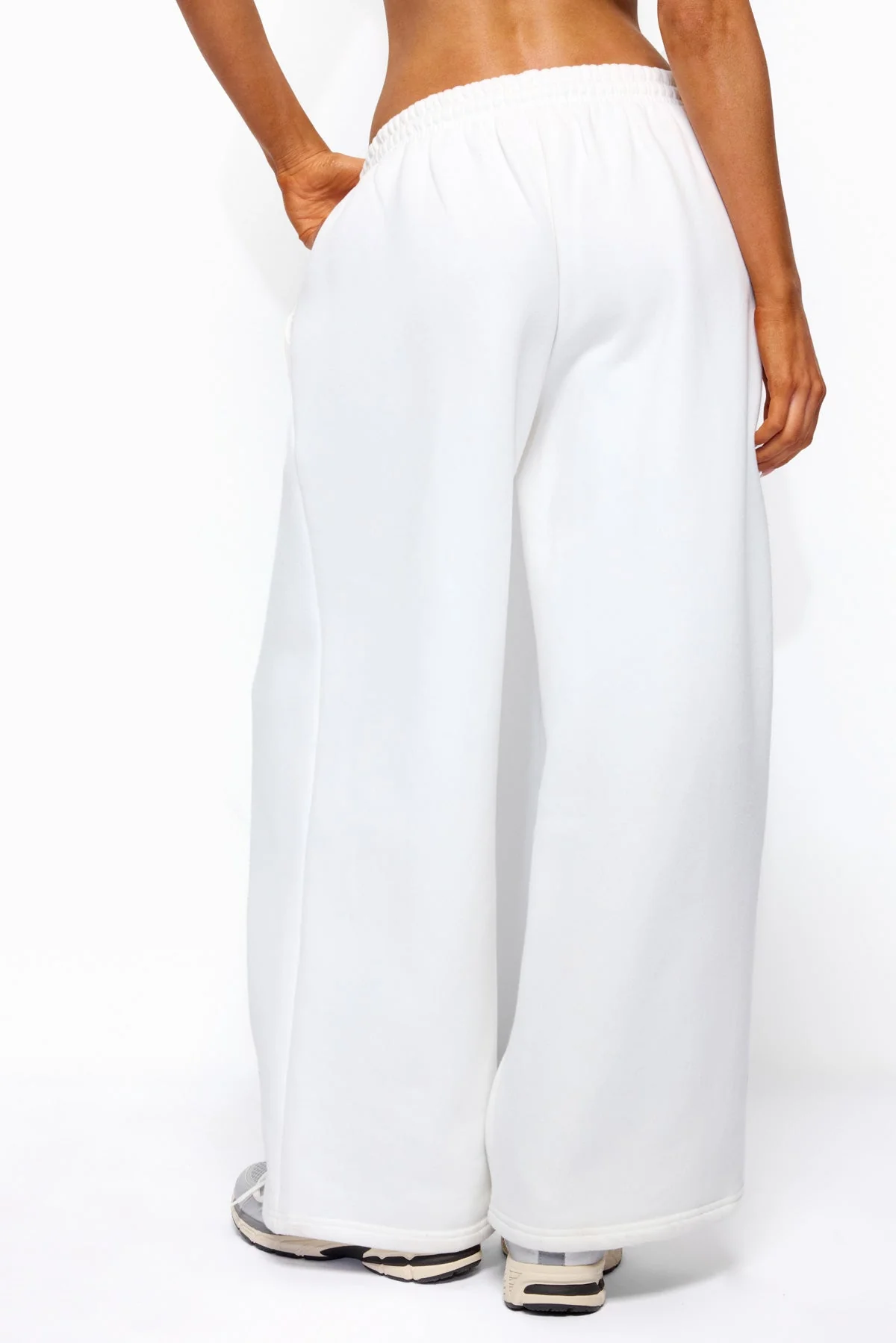 Kamari Low Rise Wide Sweatpants - Image 4