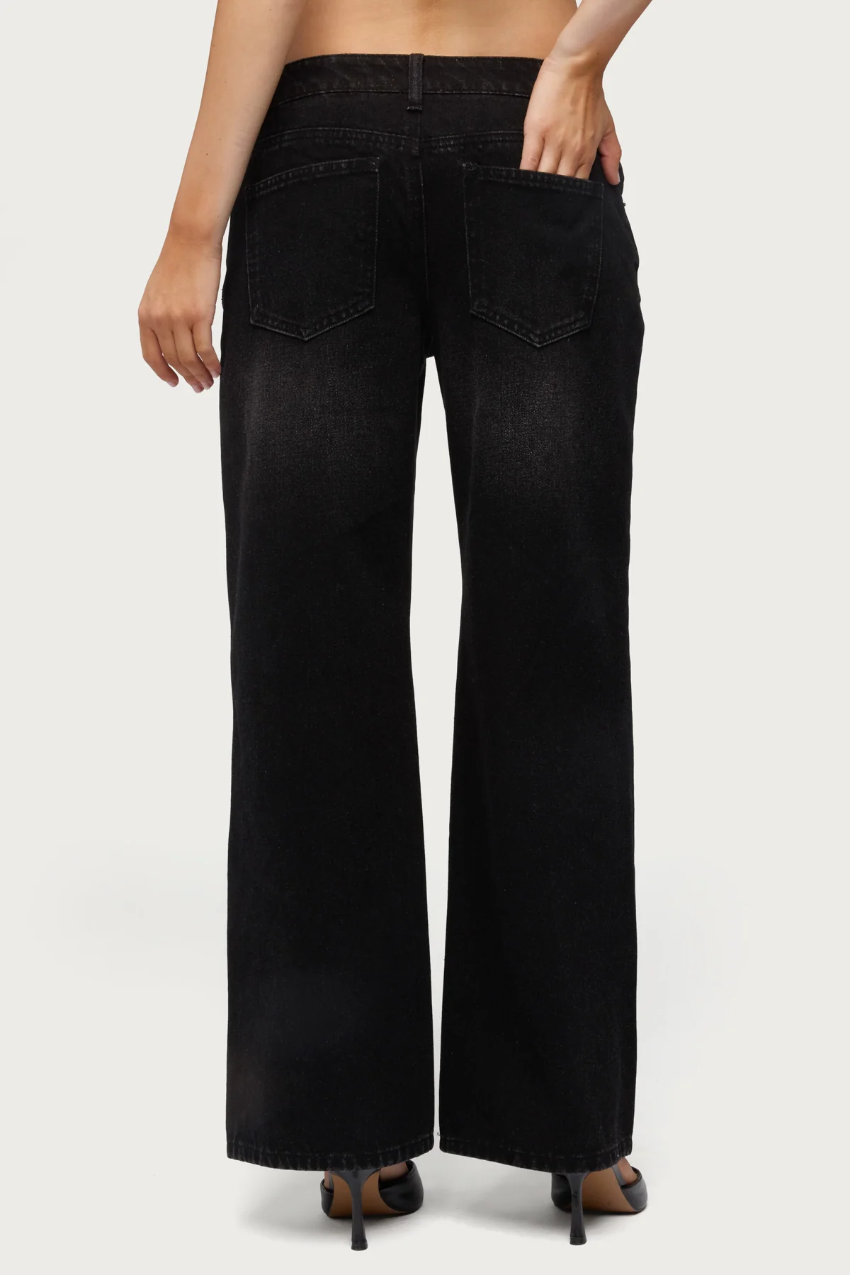 Petite Raelynn Washed Low Rise Baggy Jeans - Image 3