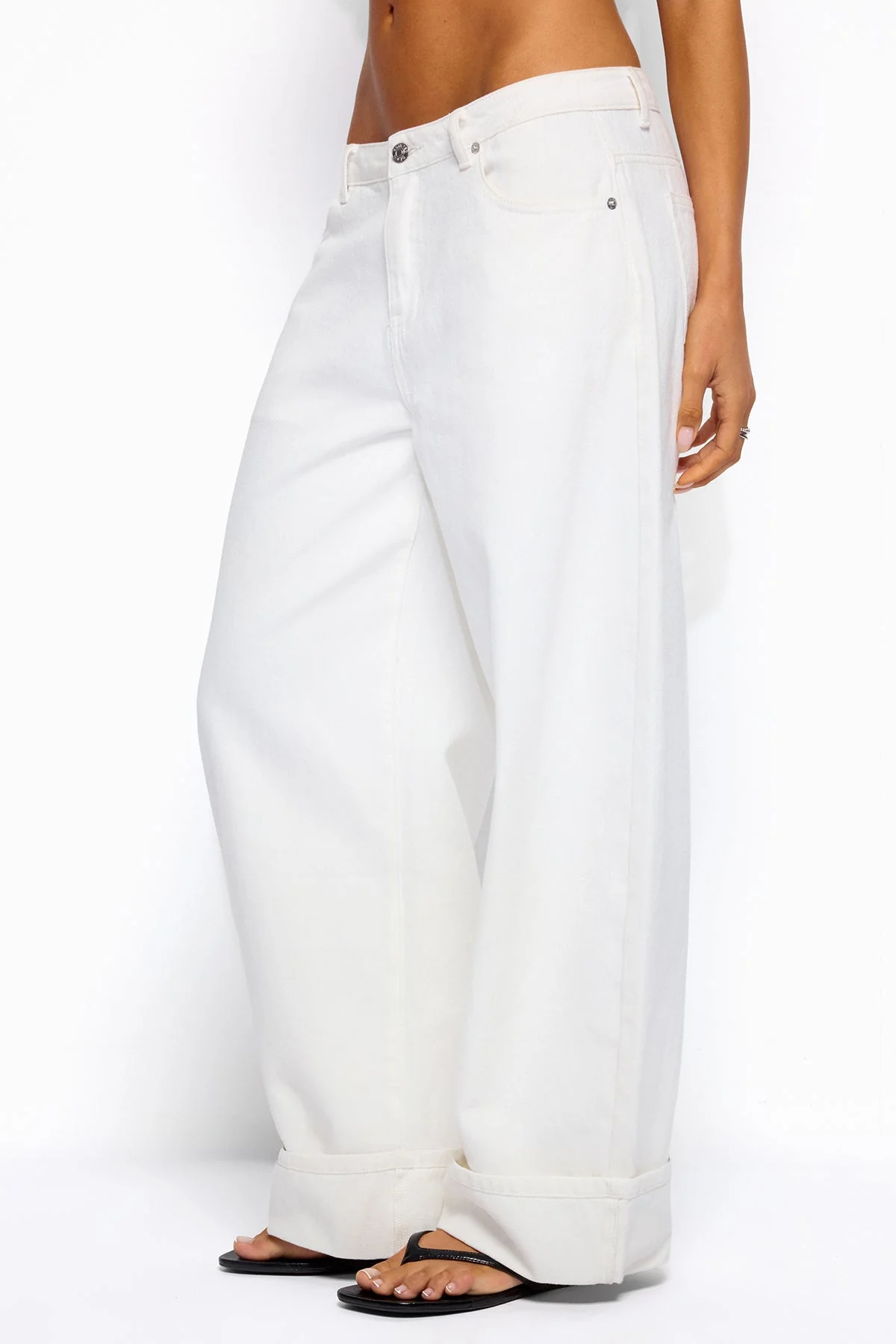 Kella Low Rise Baggy Jeans - Image 4