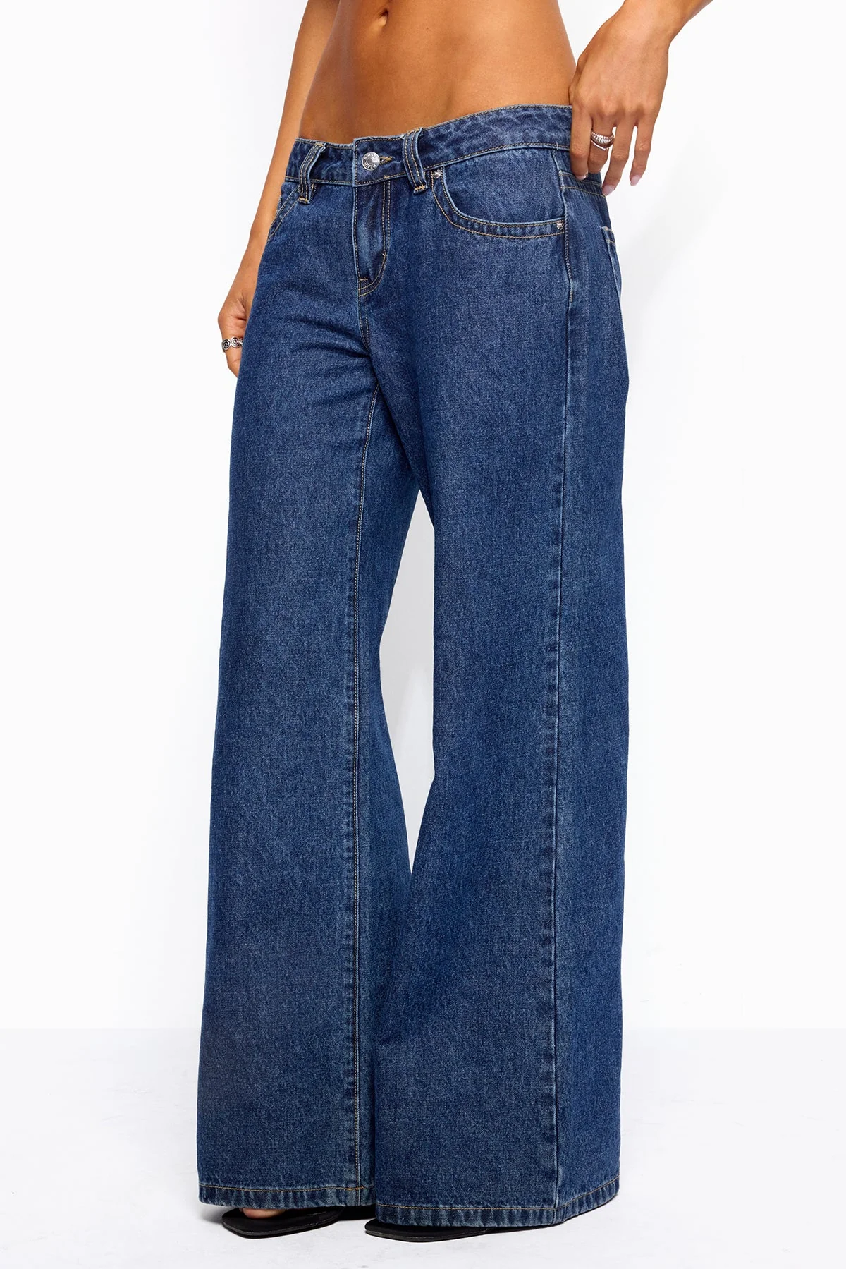 Raiyne Low Rise Wide Leg Jeans - Image 4