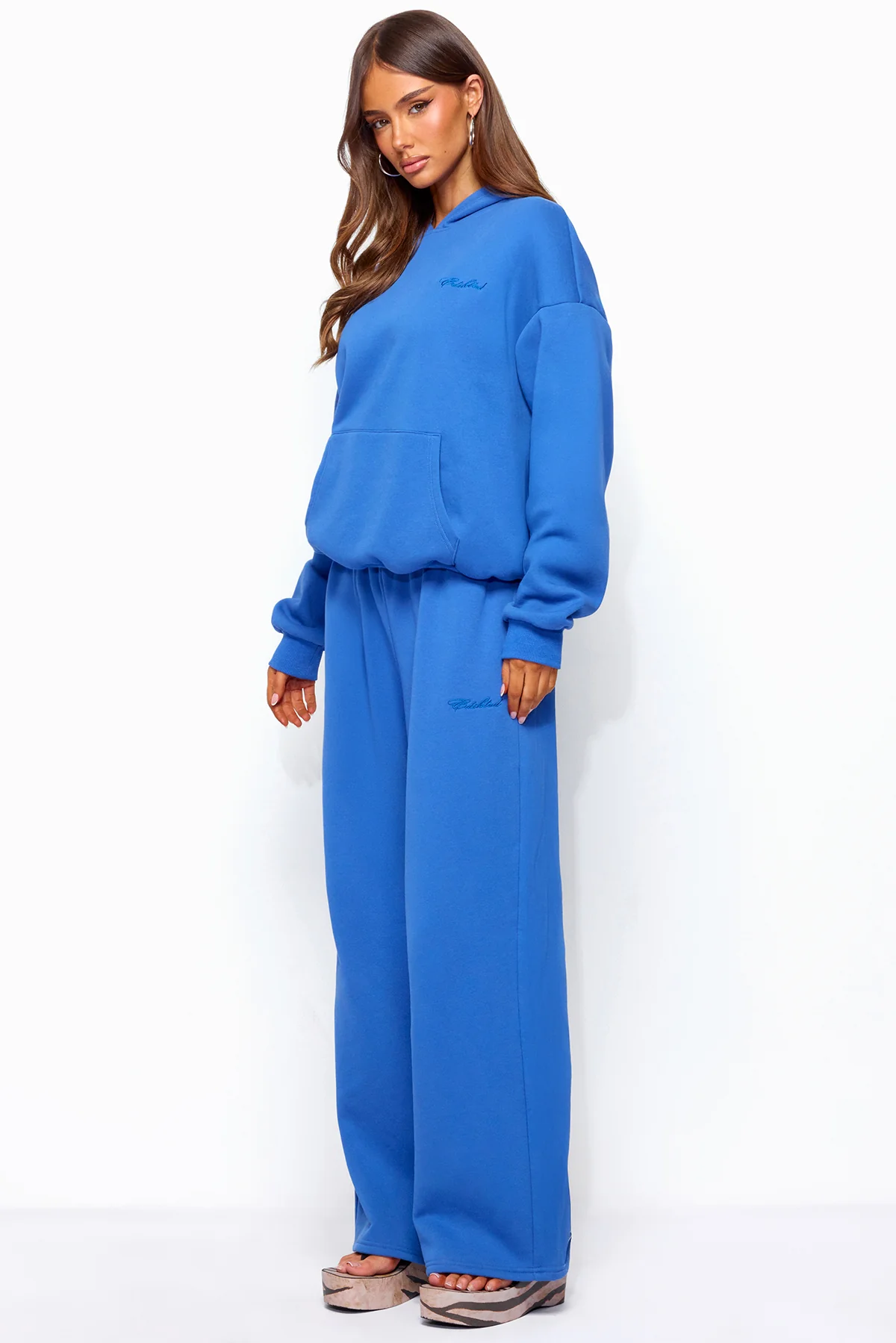 Basic Girl Oversized Edikted Hoodie - Image 5