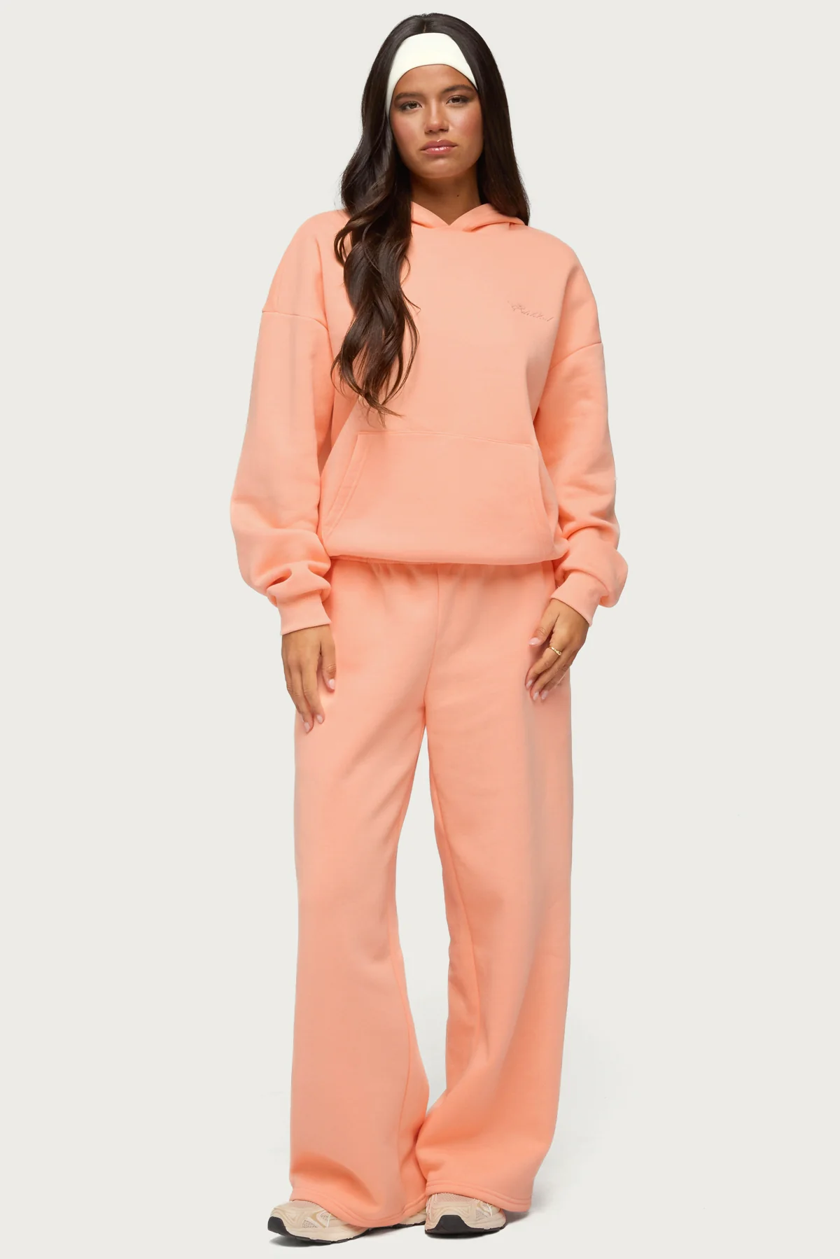 Basic Girl Oversized Edikted Hoodie - Image 4