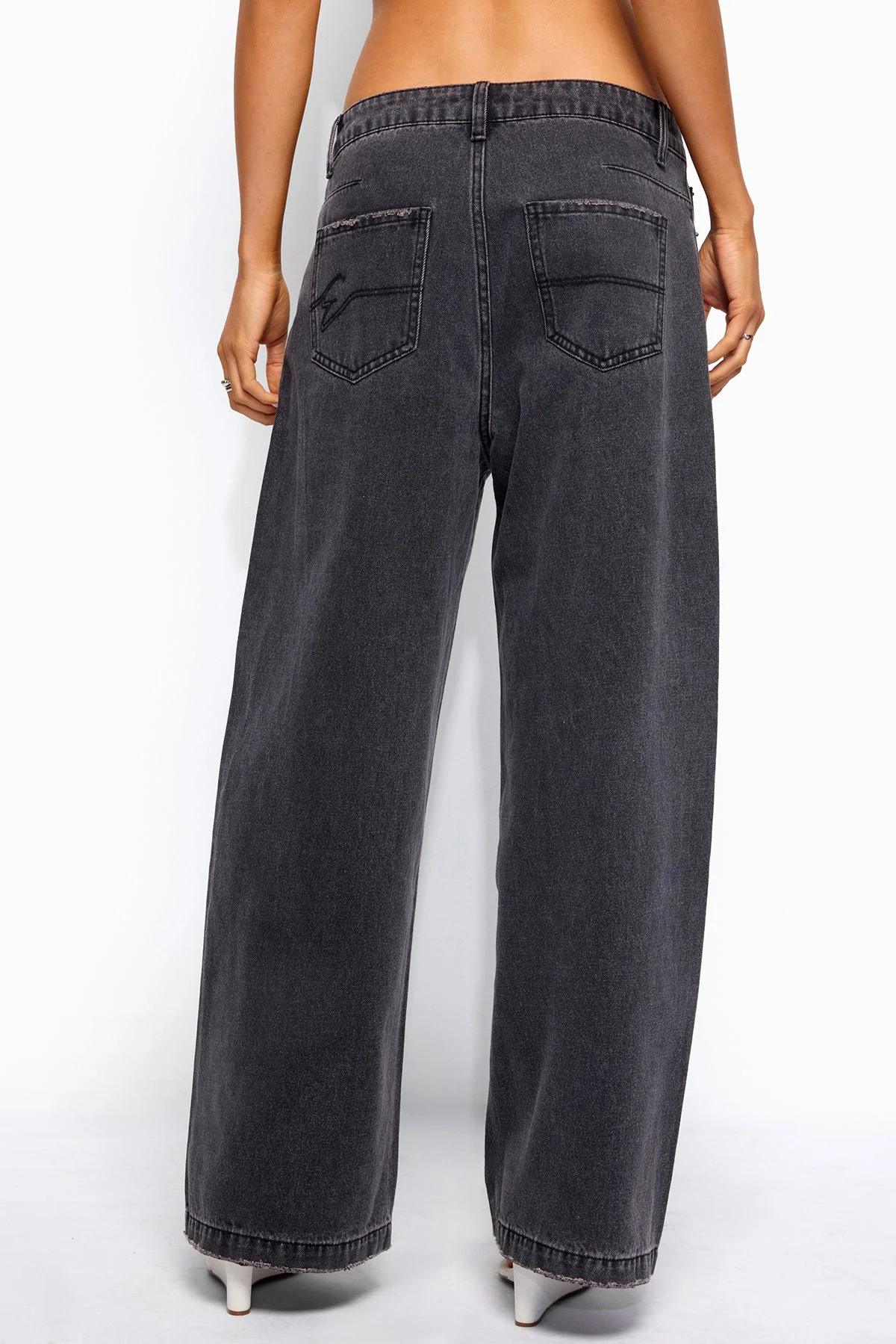 Nichol Low Rise Baggy Jeans - Image 5