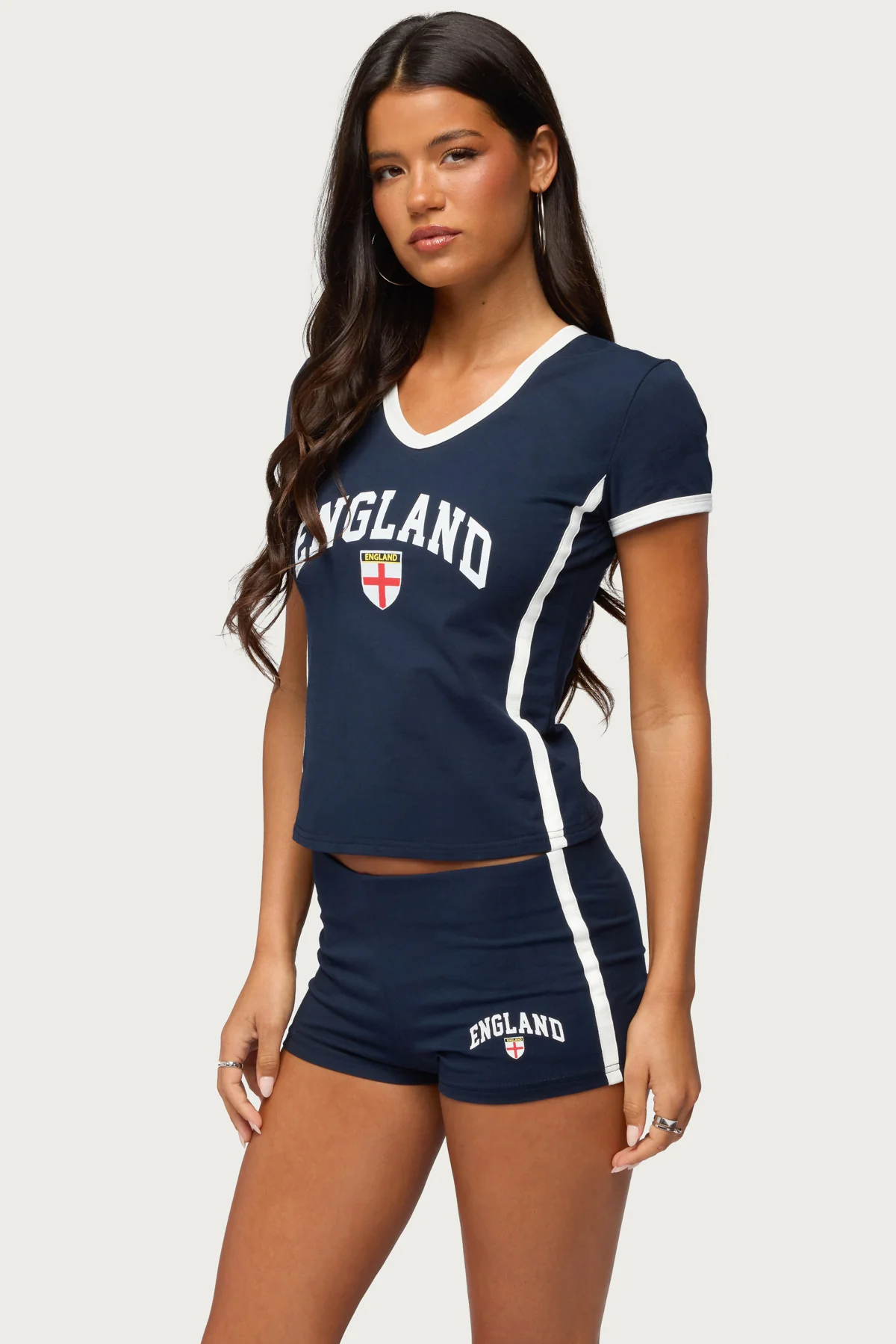 England Girl V Neck T Shirt - Image 4